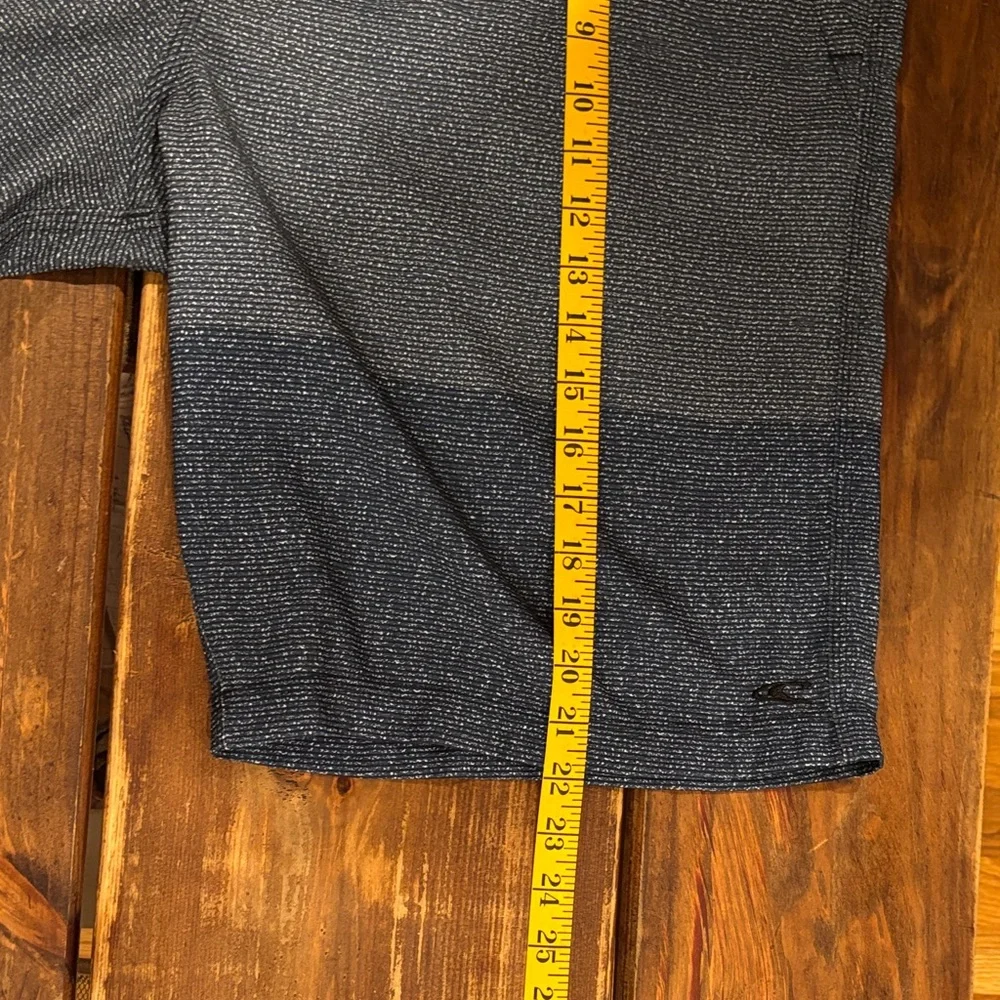 O'Neill Two-Tone Navy Performance Flat Front Shorts Size 40